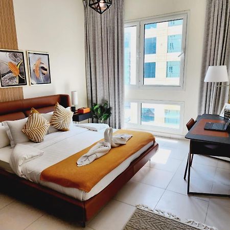 Lovely 1-Bedroom Apartment In The Heart Of Dubai Marina Екстериор снимка