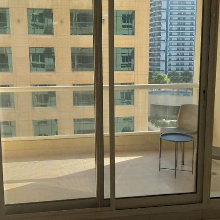 Lovely 1-Bedroom Apartment In The Heart Of Dubai Marina Екстериор снимка