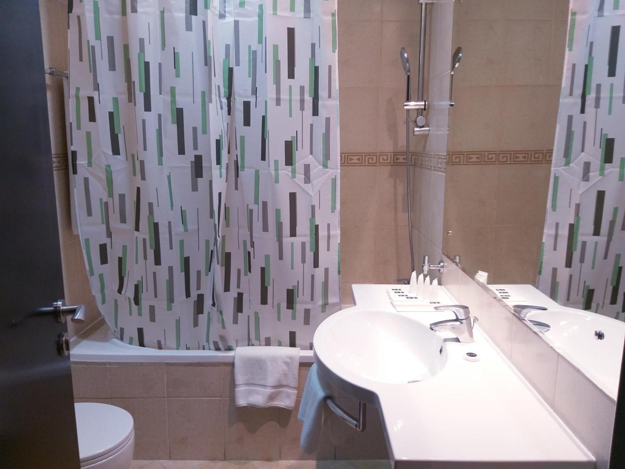 Lovely 1-Bedroom Apartment In The Heart Of Dubai Marina Екстериор снимка