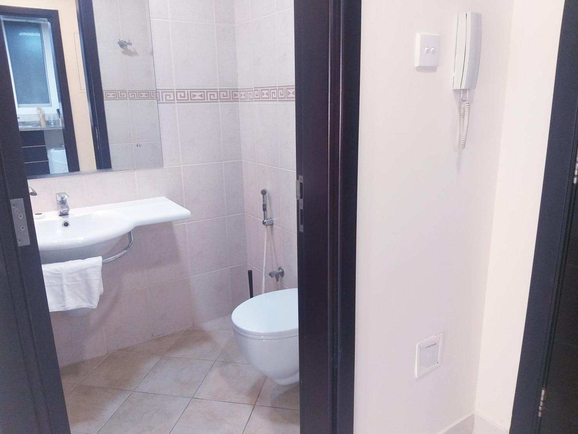 Lovely 1-Bedroom Apartment In The Heart Of Dubai Marina Екстериор снимка