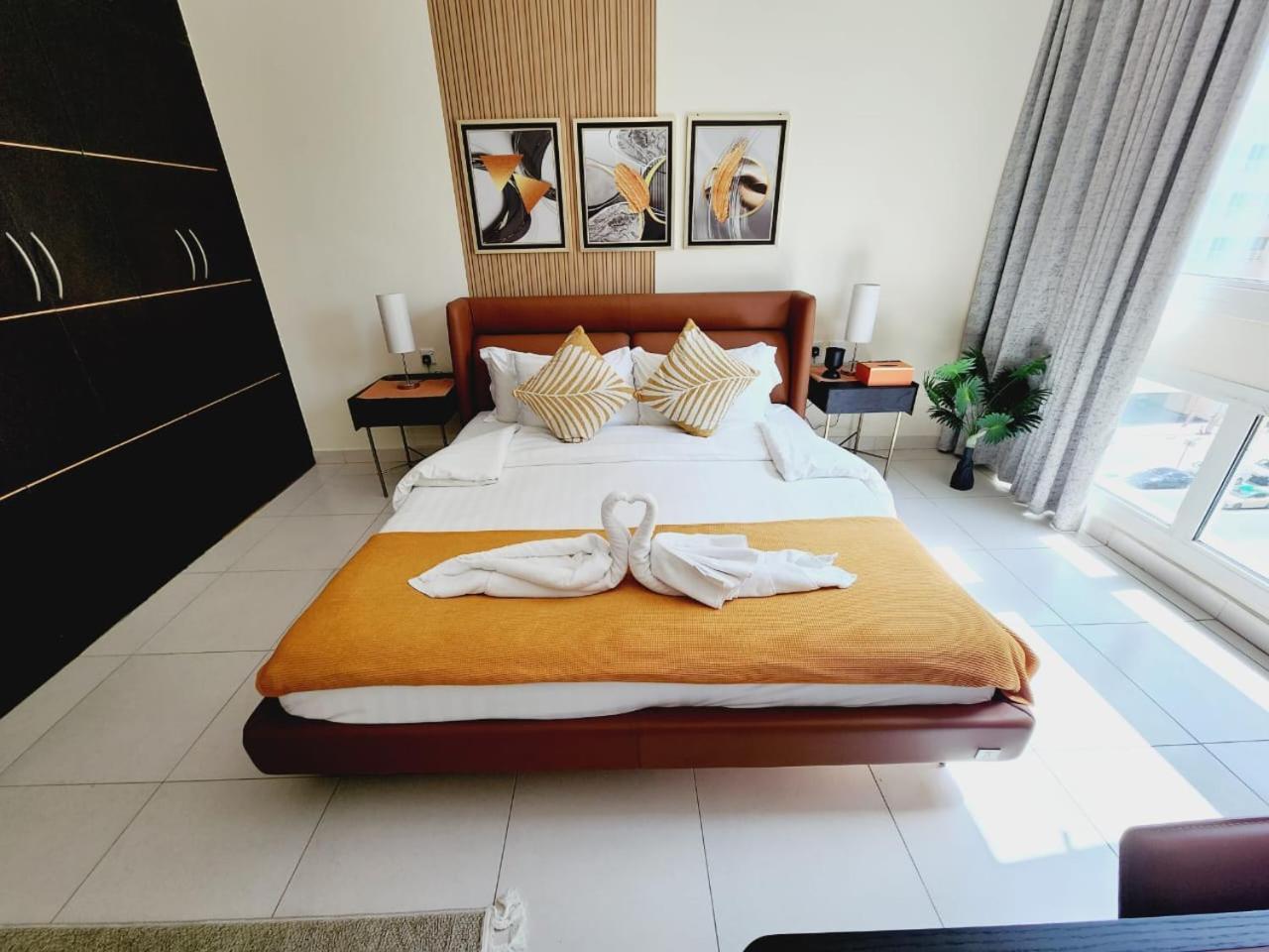 Lovely 1-Bedroom Apartment In The Heart Of Dubai Marina Екстериор снимка